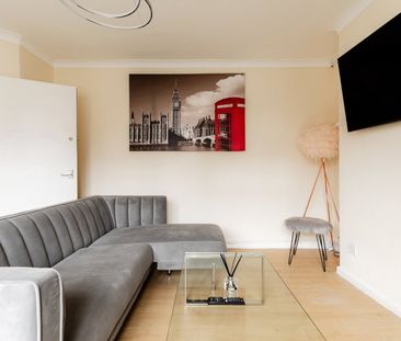 Room in a Shared House, Godbold Road, E15 - Photo 6