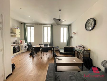 Location Appartement 1 pièce 36m² MARSEILLE 6ème - Photo 2