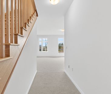 For Lease - 69 Inverary Crescent, Vaughan, Ontario - Photo 5