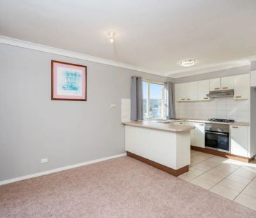 Unit 3/44 Carrington Street, - Photo 3