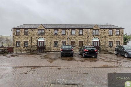 2 bed apartment to rent in Bradshaw Lane, Halifax - Photo 3