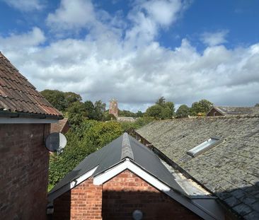 3 bedroom Three Bedroom Barn Conversion to rent - Photo 1