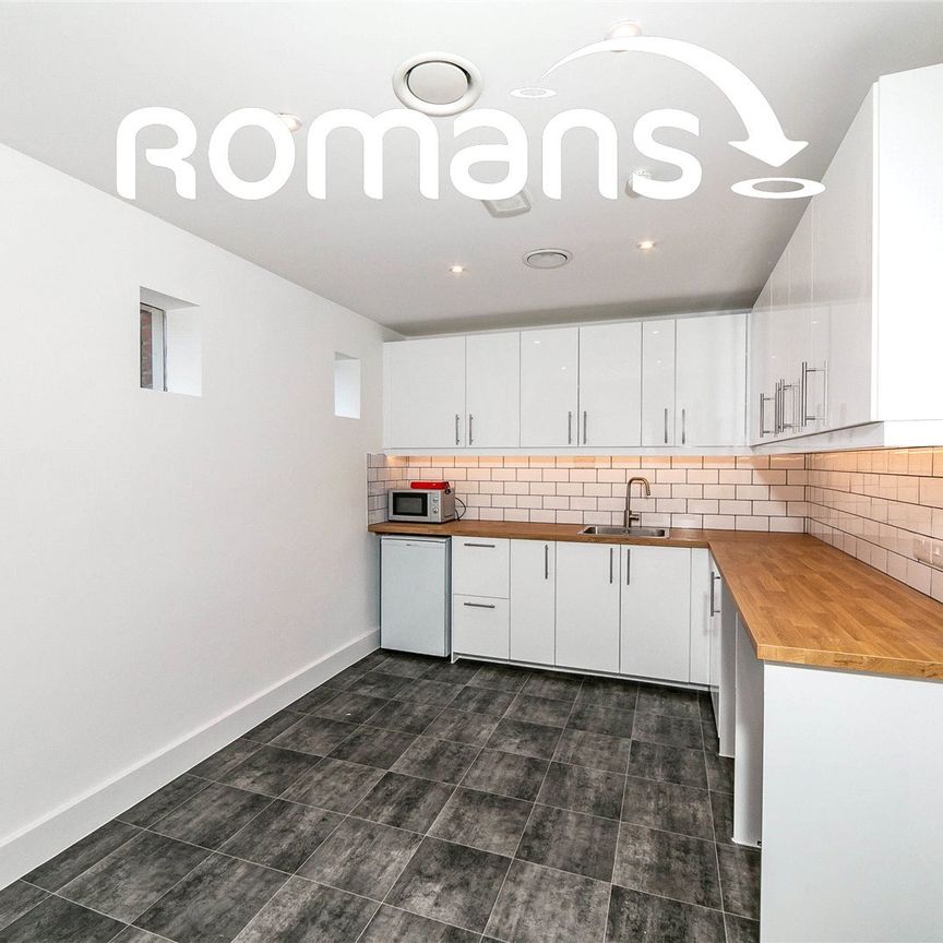 Hurst Grove, Sandford Lane, Reading, RG10 - Photo 1
