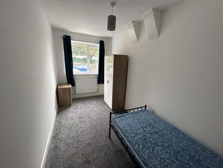 1 bedroom in a house share to rent - Photo 5