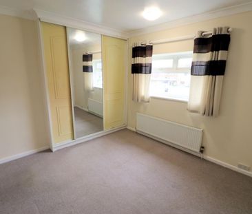 3 bedroom terraced house to rent - Photo 4
