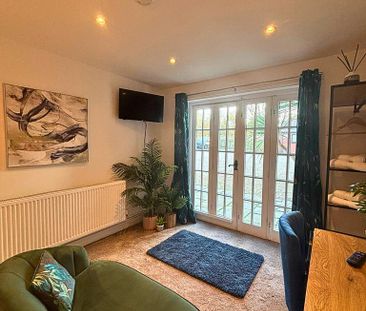 2 bedroom bungalow to rent - Photo 2