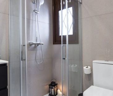 Carrer de lEscorial, Barcelona, Catalonia 08024 - Photo 3