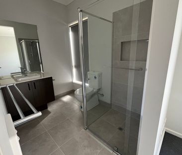 Brand New home in Strathtulloh !!! - Photo 2