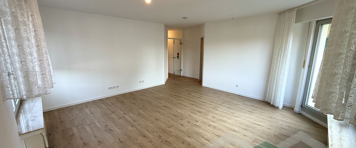 ** 3-Zimmer-Whg. mit Einbauküche und Balkon in ruhiger Wohnlage ** - Photo 1