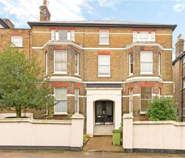 Church Road, Richmond, Surrey, TW10 6LS - Photo 2