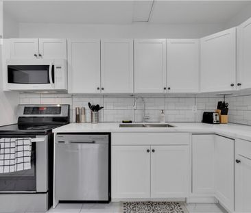 237 WEST Avenue N, Hamilton, Ontario, L8L5C8 - Photo 3