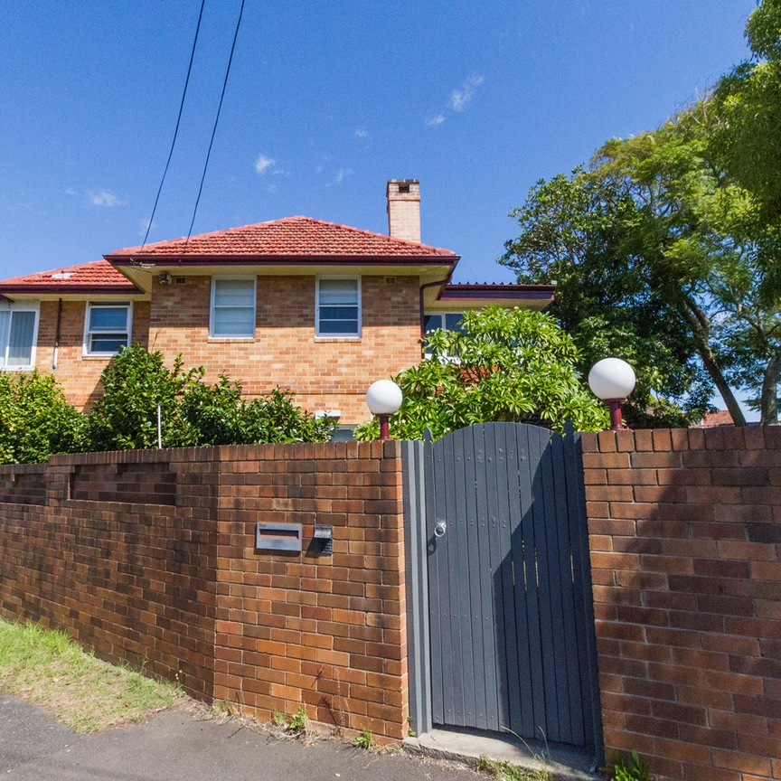 1/61 Addison Avenue - Photo 1