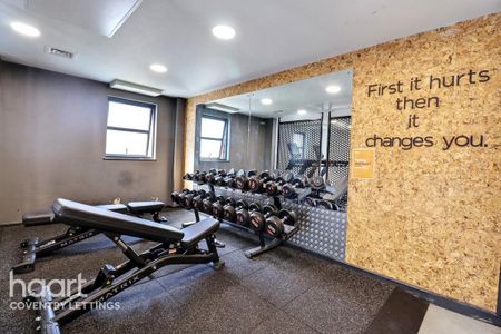 1 bedroom coach house to rent - Photo 5