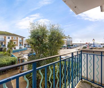 Hamilton Court, Brighton Marina Village - Photo 2