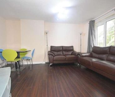 Sadler Court, Hulme, Manchester, M15 - Photo 2