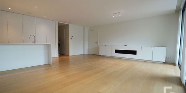 Appartement te huur in Poperinge voor € 975 met 2 slaapkamers - Photo 1