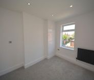 3 bed House - End Terrace for Rent - Photo 1
