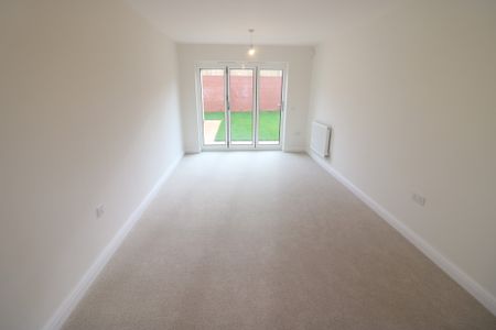 Great Gutter Lane West, Willerby - Photo 2