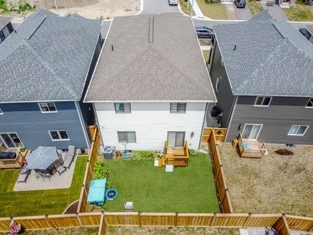 For Lease - 42 Alaskan Heights, Barrie, Ontario - Photo 5