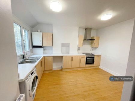 2 bedroom maisonette to rent - Photo 5