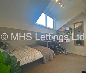 4 Bedroom Mid Terraced House for rent in Welton Grove - Photo 6