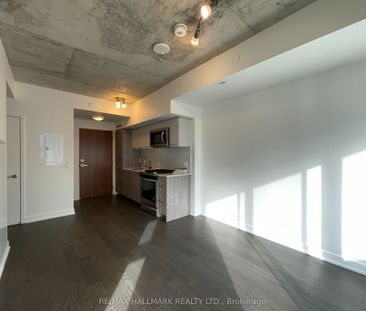 Riverside Square Lofts 15-45 , #814 - Photo 2