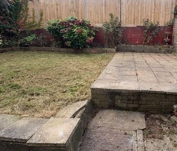 2 bedroom end of terrace house to rent - Photo 4