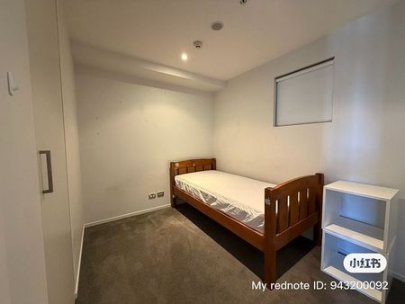 Stylish 2BR City Centre Oasis - Photo 3