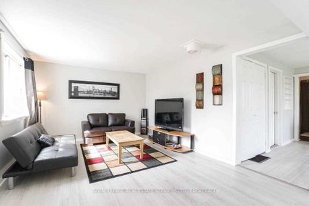 For Lease - 1725 Spruce Hill Road, Pickering, Ontario - Photo 3