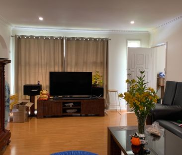 4 Bedrooms House in Springvale - Photo 3