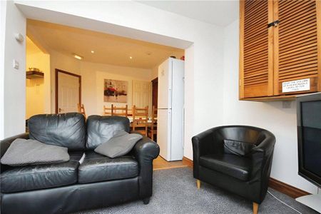 1 bedroom semi-detached house to rent - Photo 3