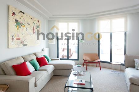 Penthouse for rent in Madrid (Centro) - Photo 4