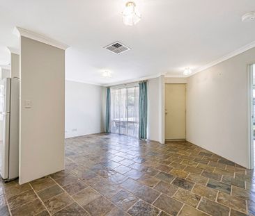 Spacious & Well-Maintained 4-Bedroom Family Home in a Prime Location - Photo 5