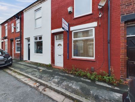 Henry Street, Tyldesley, M29 - Photo 4