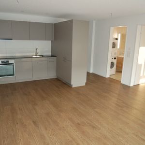 KERZERS - OELEGASSE 74 A, 2.5 ZIMMERWOHNUNG IM 3. STOCKWERK - Foto 2