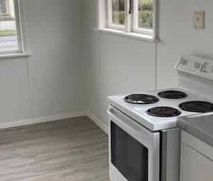 Renovated on Reid Ave. - Photo 1