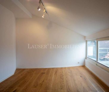 Riesige 3,5-Zimmer-Dachgeschoss-Wohnung (Fahrstuhl) mit Aussichtste... - Foto 4