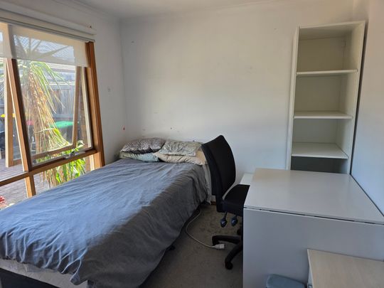 Cheltenham - Photo 1