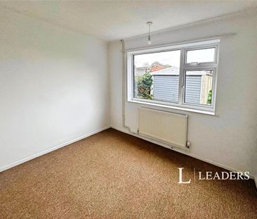 3 bedroom house to rent Meadow Way, Carlton Colville, Lowestoft, NR33 - Photo 3