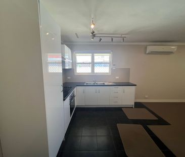 Relaxed Coastal Lifestyle - Photo 5