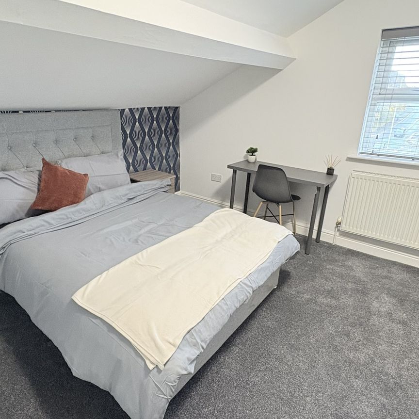 Bow Lane, Preston - Photo 1