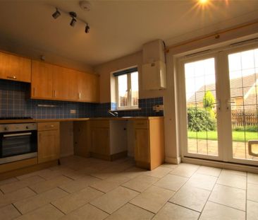 3 bedroom semi-detached house to rent - Photo 6