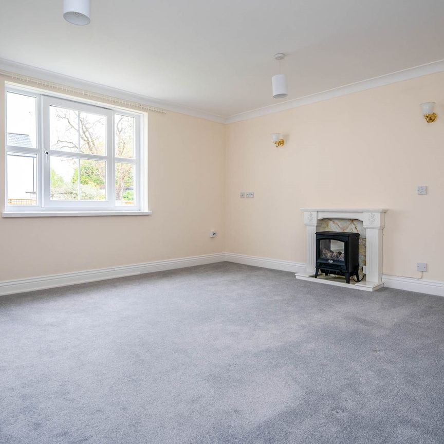 2 bedroom apartment to rent Church Street, Faringdon, Oxfordshire, SN7 - Photo 1