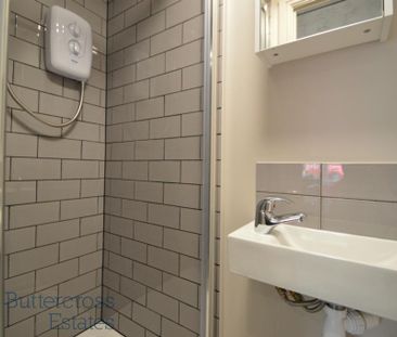 1 bedroom in a house share to rent - Photo 6