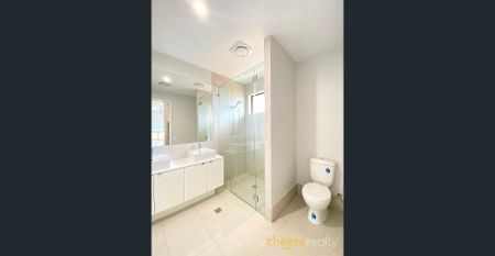 1-year new 4 bedroom house with ducted air-conditioning throughout - A Must-See Gem! - Photo 5