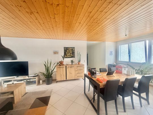 Appartement traversant de 3 pièces avec balcon et ascenseur - Foto 1