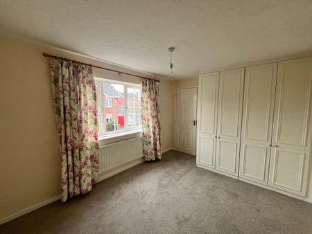 3 bedroom semi-detached house to rent - Photo 5
