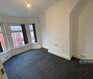 3 bedroom terraced house to rent - Photo 4