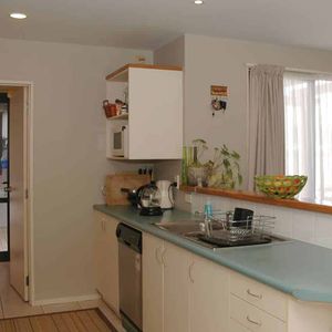 3 Bedroom in Golflands - Photo 3
