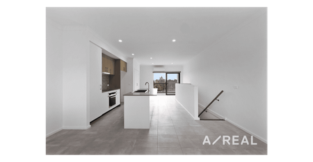 Brand-New Stylish Residence Overlooking Lush Parklands - Photo 3